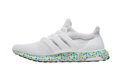 ULTRABOOST 5.0 DNA "Black" GY4525