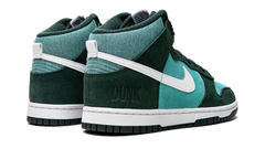 Dunk Hi Retro SE "Athletic Club - Pro Green" DJ6152 300