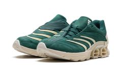 Predator Megaride "Kith - Scarab White" JR9206