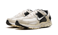 Zoom Vomero 5 "Alabaster Black" HF1553 701
