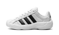 Superstar Millenium "White / Black" IE8560