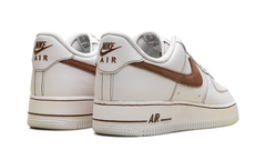 Air Force 1 '07 LV8 "Ivory Saddle Bro" HQ2037 101