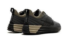 Lunar Roam SE "Medium Olive" FZ8116 201