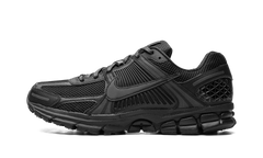 Zoom Vomero 5 "Triple Black" BV1358 003