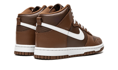 Dunk High "Chocolate" DJ6189 200