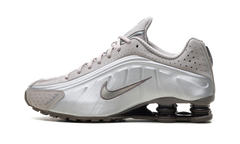 Shox R4 "Cave Stone" HQ1988 200