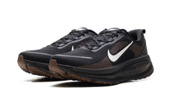 Vomero 18 "Coffee Bean" IH4454 001