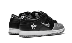 SB Dunk Low OG QS "Supreme - Jewel Swoosh Silver/Black" CK3480 001