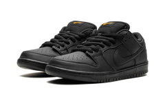 SB Dunk "Triple Black" FJ1674 001
