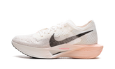 ZoomX Invincible Run 3 "Sail Guava Ice" DV4129 103