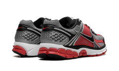Zoom Vomero 5 "Metallic Silver University Red" HV0926 095