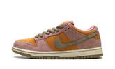 SB Dunk Low "Red Stardust" HJ4135 600