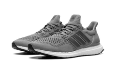UltraBoost 1.0 "Grey" HQ4200