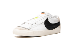 Blazer Low 77 Jumbo "White Black Sail" DN2158 101