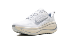 Vomero Plus "Silver" IQ0308 094