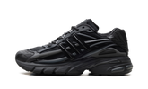 Adistar Jellyfish "Pharrell Williams - Triple Black" KJ3841