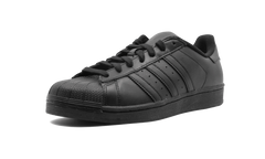 Superstar Foundation "Core Black" AF5666