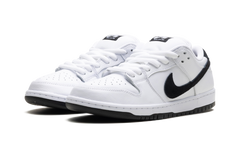 SB Dunk Low "White Black" HF3704 100