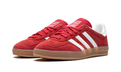 Gazelle Indoor "Better Scarlet" JI2063