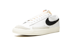 Blazer Low '77 Vintage "White / Black" DA6364 101