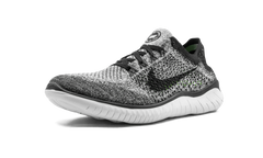 Free RN Flyknit 2018 "Oreo" 942838 101