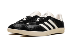 Gazelle Indoor "Black / Cream White" JQ8385