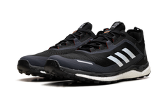 Terrex Agravic Flow "CORE BLACK/CRYSTAL WHITE/SOLAR RED" FW5119