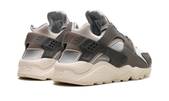AIR HUARACHE "LIGHT SMOKE GREY" FB8988 001