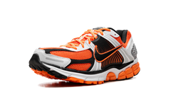 Zoom Vomero 5 "Total Orange" FB9149 800