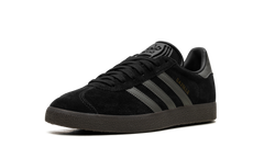 Gazelle "Black / Gold" ID6105