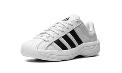 Superstar Millenium "White / Black" IE8560
