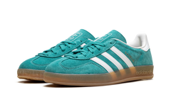 Gazelle Indoor "Pure Teal" JQ8391