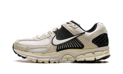 Zoom Vomero 5 "Alabaster Black" HF1553 701