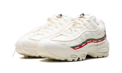 AIR MAX 95 SP "UNDEFEATED - SAIL/ METALLICSILVER" IB4453 100