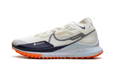 React Pegasus Trail 4 Gore-Tex "Sea Glass Total Orange" HM9728 001