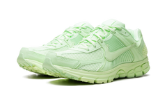 Zoom Vomero 5 "Pistachio" HF5493 301