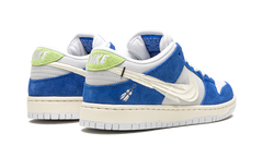 SB Dunk Low "Fly Streetwear - Gardenia" DQ5130 400