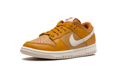 Dunk Low "Monarch" HJ9121 815