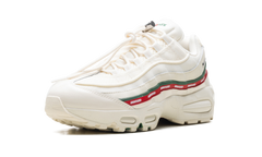 AIR MAX 95 SP "UNDEFEATED - SAIL/ METALLICSILVER" IB4453 100