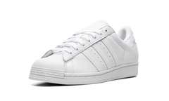 Superstar ADV Vitoria "Cloud White Core Black" JP5705