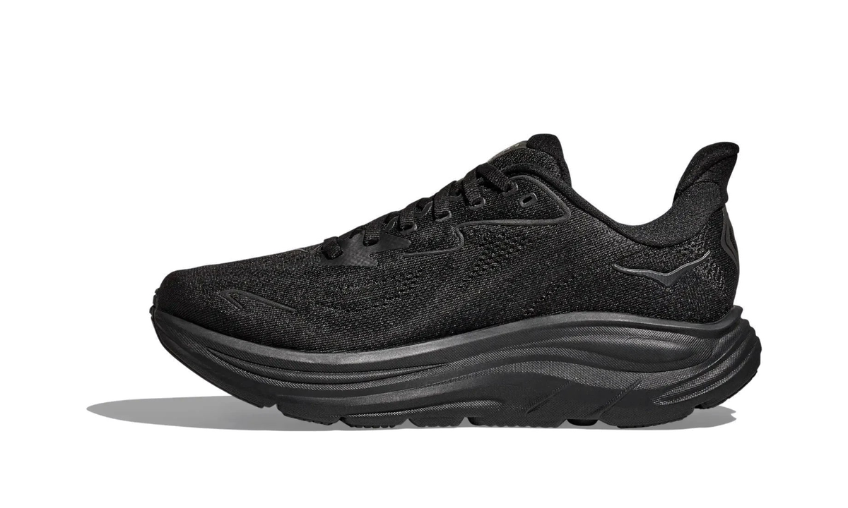 Clifton 10 EE-Wide "Triple Black" 1162032 BBLC