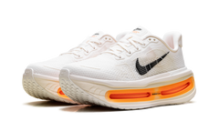 Nike Vomero Premium "Sail / Coconut Milk" IQ4035 100