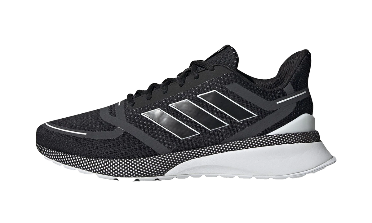 Nova Run "CORE BLACK" EE9265