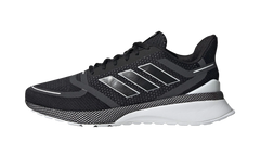 Nova Run "CORE BLACK" EE9265