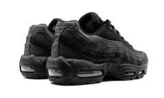 Air Max 95 Essential "Triple Black" CI3705 001