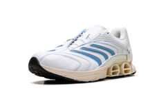 Predator Megaride "Kith - White Blue" JR9208