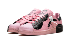 Superstar 82 "Face Studios - Light Pink" IG1724