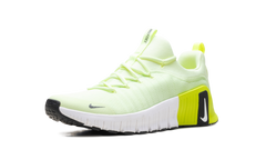 Free Metcon 6 "Volt" FJ7127 701