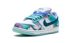 Dunk Low SB "Futura Laboratories - Bleached Aqua" HF6061 400