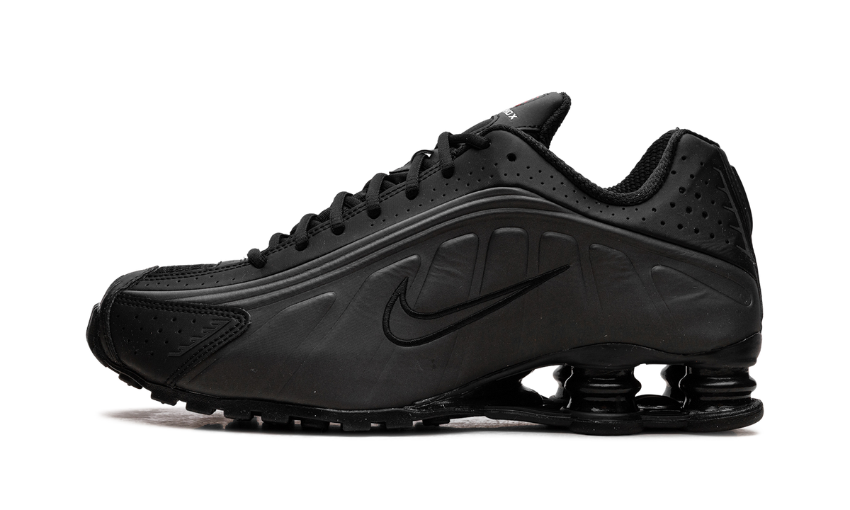 Shox R4 "Black / Bright Crimson" HQ1988 001